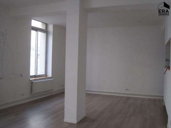 A LOUER PLEIN CENTRE VILLE APPARTEMENT ST QUENTIN 2100