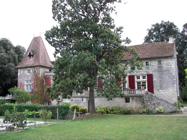 MANOIR
