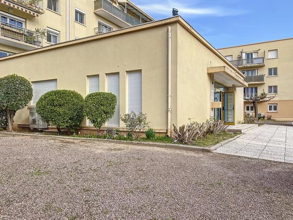 Magnifique local à usage de bureaux