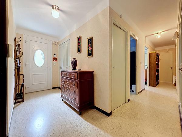 Maison 4 pèces 3 chambres avec garage et jardin