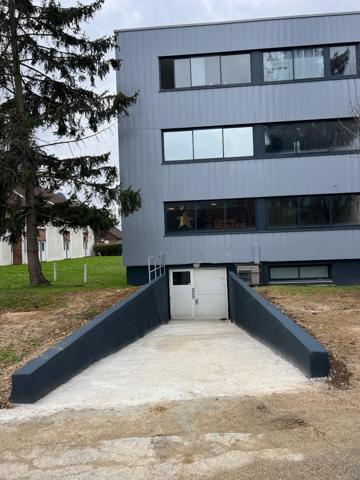 Local commercial - Z.A Courtaboeuf