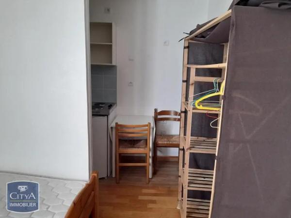 Appartement à louer 1 pièce 14.12m² Laval (53000)