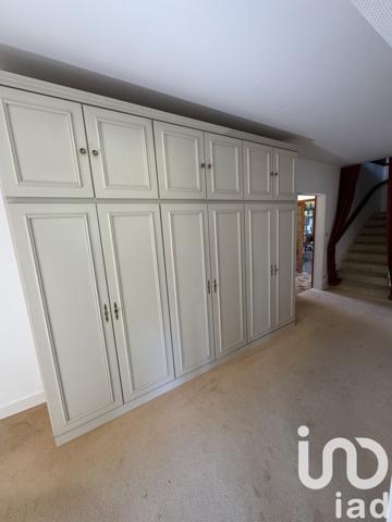 Maison à vendre 9 pièces 270 m² Saint-Denis-de-l'Hôtel