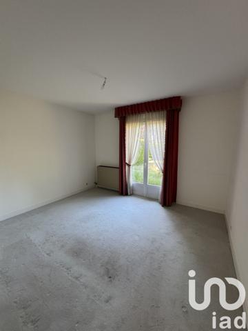 Maison à vendre 9 pièces 270 m² Saint-Denis-de-l'Hôtel