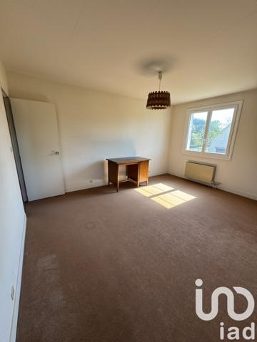 Maison à vendre 9 pièces 270 m² Saint-Denis-de-l'Hôtel