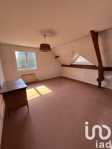 Maison à vendre 9 pièces 270 m² Saint-Denis-de-l'Hôtel