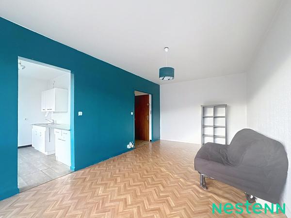 Cours Fauriel - T1 de  32 m² avec balcon, ascenseur - Seulement 250 € HC !