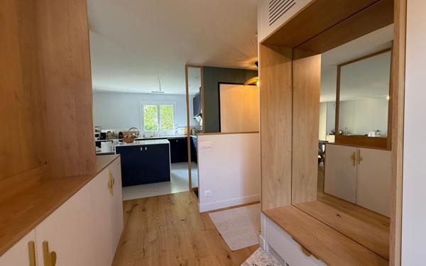 Maison à vendre    6 pièces •  La Ville-du-Bois