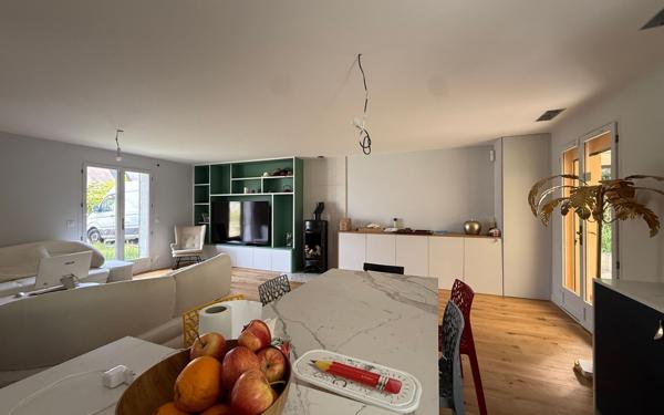 Maison à vendre    6 pièces •  La Ville-du-Bois