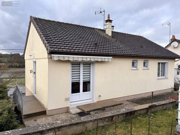 Maison à vendre à Saint-Calais dans la Sarthe (72120), ref : 101/1972