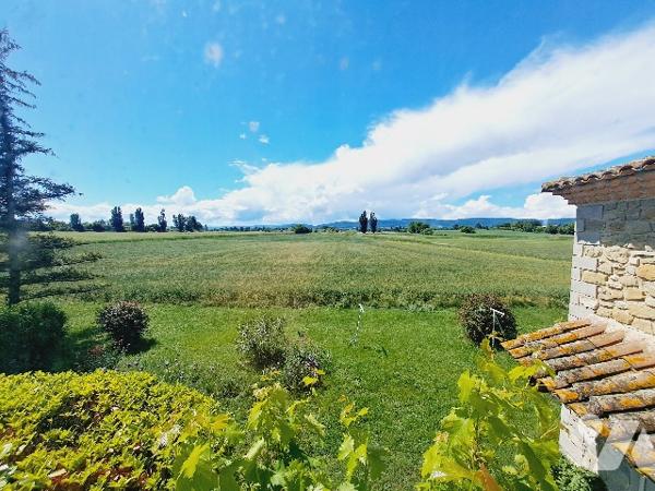 PUY SAINT MARTIN, ancienne ferme de 154m² habitable sur 1 hectare de parcelle.