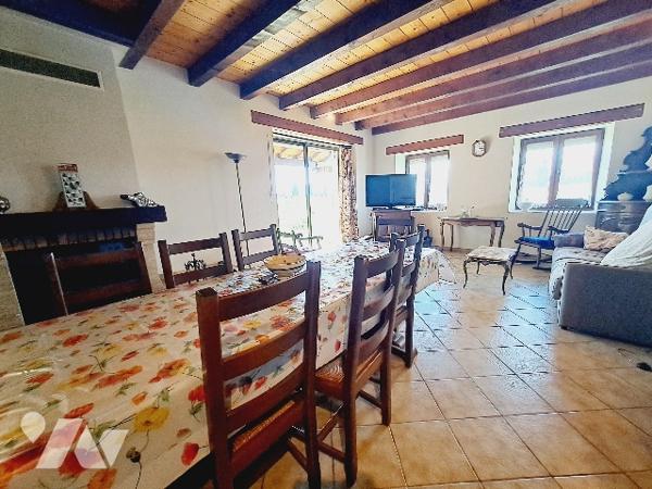 PUY SAINT MARTIN, ancienne ferme de 154m² habitable sur 1 hectare de parcelle.