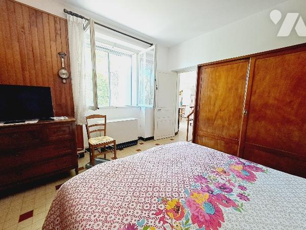 PUY SAINT MARTIN, ancienne ferme de 154m² habitable sur 1 hectare de parcelle.