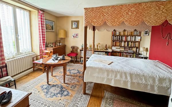 Maison à vendre    7 pièces •  Neuvic