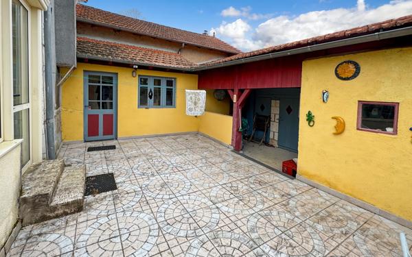 Maison à vendre    7 pièces •  Neuvic