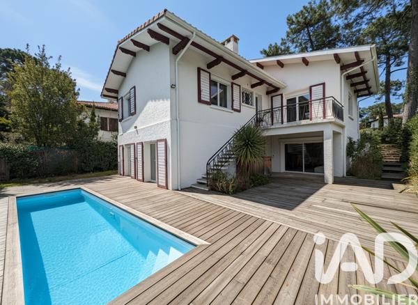 Maison à vendre 8 pièces 210 m² Arcachon