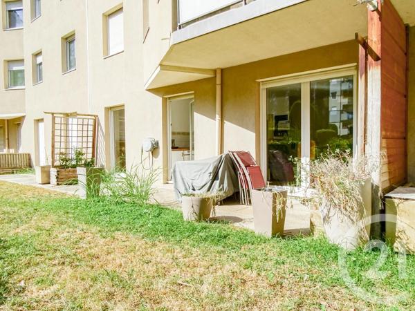 Appartement T2 à vendre  2 pièces - 50 m 2   LYON  - 69003