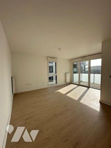 A VENDRE Appartement T3, situé au 3ème étage d'une résidence de 2019 avec ascenseur, à ROUEN (7...