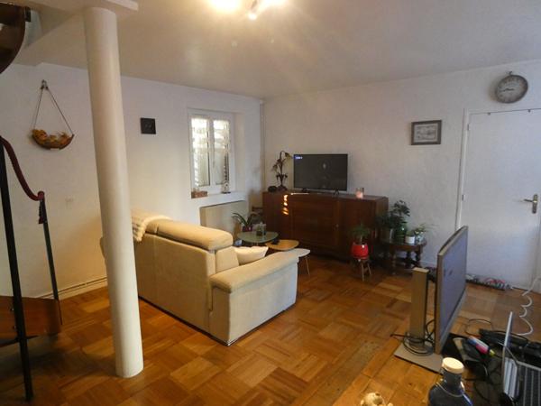 CREPY EN VALOIS -  3 pièce(s) 66.84 m2