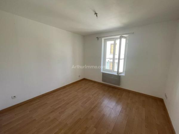 Vente                                                      Appartement
                        
                     2 pièces                      40 m2                     à Les Avenières Veyrins-Thuellin