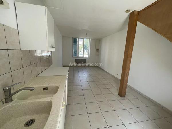 Vente                                                      Appartement
                        
                     2 pièces                      40 m2                     à Les Avenières Veyrins-Thuellin