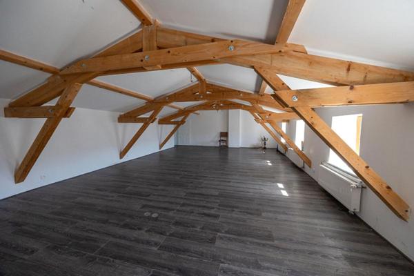 immeuble de caractère de 270 m² au coeur d'un village dynamique