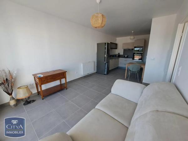Appartement à louer 2 pièces 41.88m² Royan (17200)