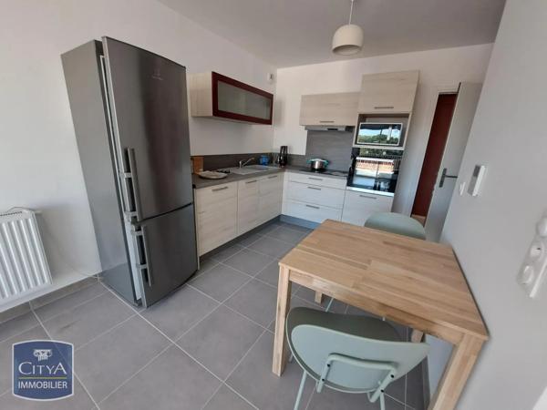 Appartement à louer 2 pièces 41.88m² Royan (17200)