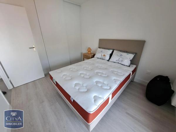 Appartement à louer 2 pièces 41.88m² Royan (17200)