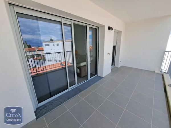 Appartement à louer 2 pièces 41.88m² Royan (17200)