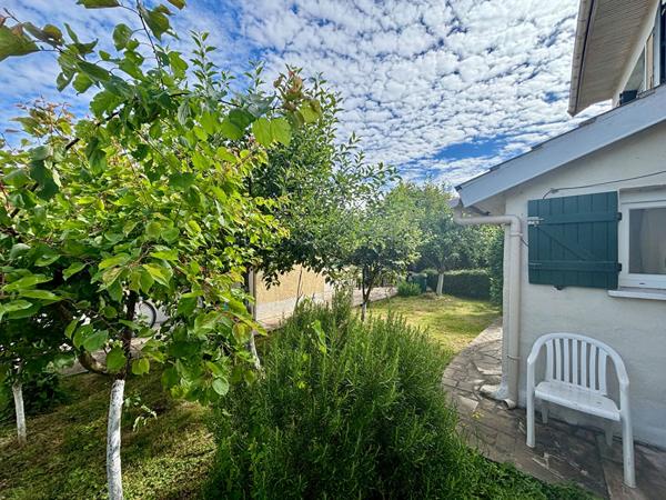 Maison divisée en plusieurs appartements - Idéal investisseur - OZOIR LA FERRIERE