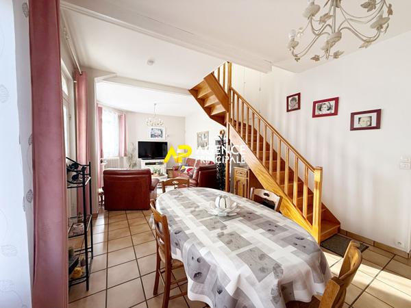 Maison Argenteuil Marché des Coteaux 5 pièce(s) 3 chambres €345 000 ** - Référence 4532