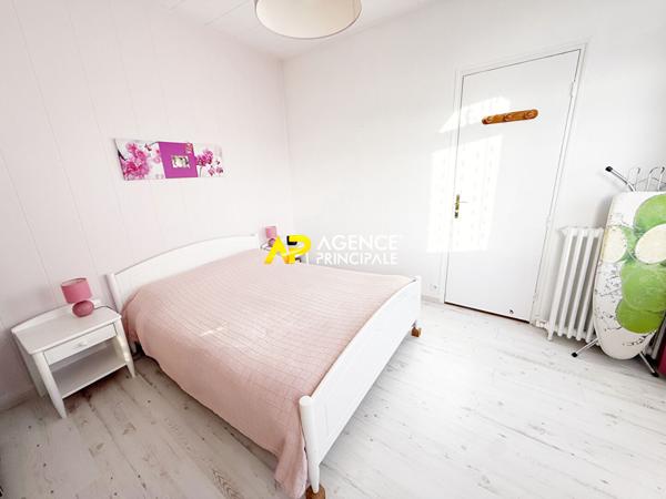 Maison Argenteuil Marché des Coteaux 5 pièce(s) 3 chambres €345 000 ** - Référence 4532