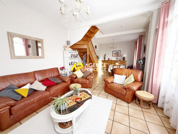 Maison Argenteuil Marché des Coteaux 5 pièce(s) 3 chambres €345 000 ** - Référence 4532