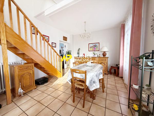 Maison Argenteuil Marché des Coteaux 5 pièce(s) 3 chambres €345 000 ** - Référence 4532