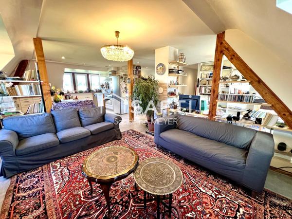 Bel appartement 3 chambres, balcon, parking, cave