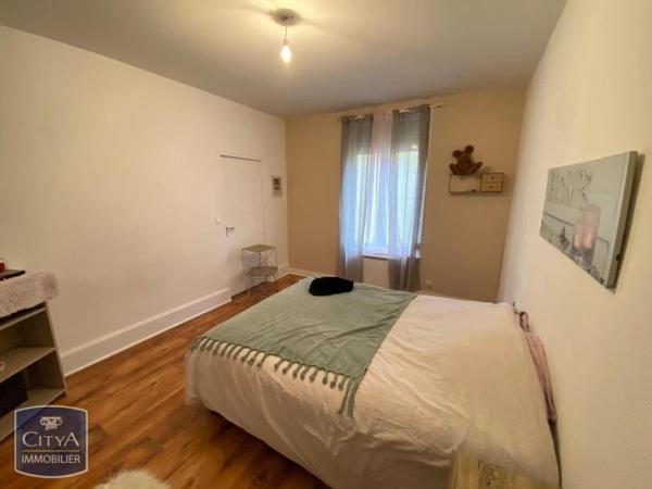 Location appartement Charleville-Mézières (08000) 3 pièces 66.34m²