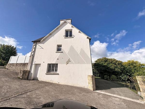 A VENDRE QUIMPER KERFEUNTEUN, MAISON 5 CHAMBRES, JARDIN