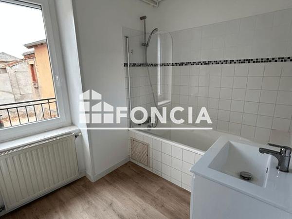 Location Appartement 4 pièces 73.3 m² - 50 RUE MULSANT Roanne 42300