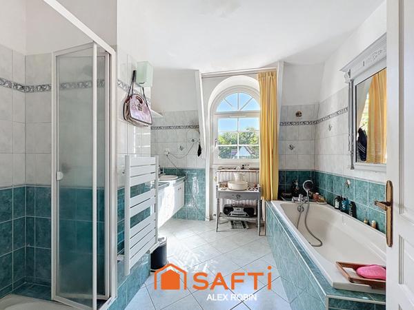 Magnifique Mansart dans un cadre calme et appaisant