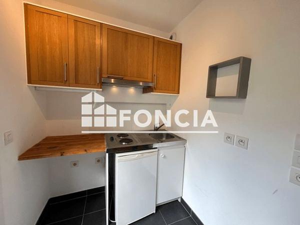 Location Studio 22.2 m² - BAT B & INFRASTRUCTURE Issy Les Moulineaux 92130