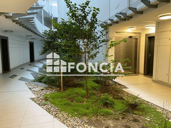 Location Studio 22.2 m² - BAT B & INFRASTRUCTURE Issy Les Moulineaux 92130