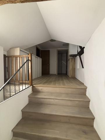 Maison sur deux étages au centre ville de CHATILLON SUR SEINE (115m²) ,rénovée avec des matériaux nobles. Châtillon-sur-Seine (21400)