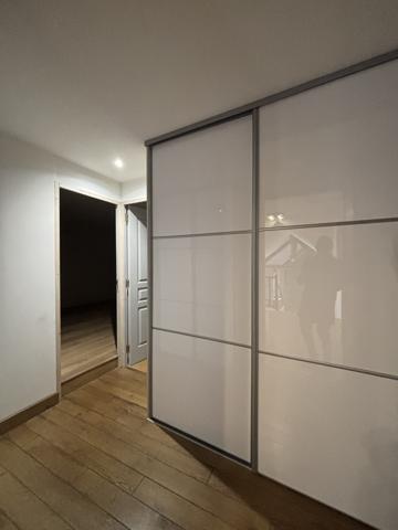 Maison sur deux étages au centre ville de CHATILLON SUR SEINE (115m²) ,rénovée avec des matériaux nobles. Châtillon-sur-Seine (21400)