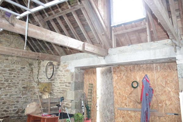 Exclusivité !! 22940 Plaintel. Dépendance en pierre à usage d'habitation, grand terrain