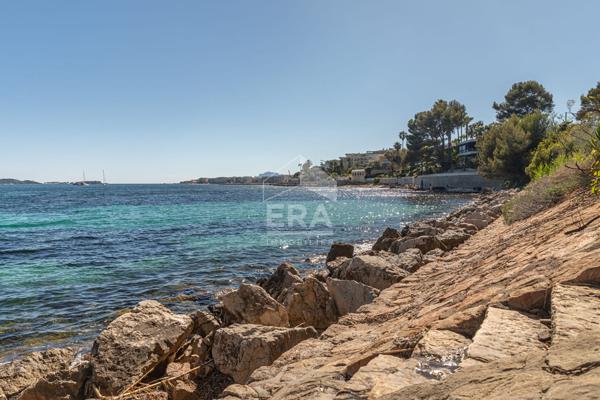 Villa années 30'  les pieds dans l'eau - Cannes Basse Californie-
