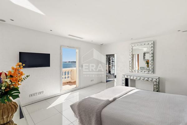 Villa années 30'  les pieds dans l'eau - Cannes Basse Californie-