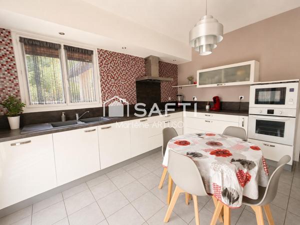 VERNIOLLE Maison 130 m²  3 chambres  Piscine + Maison T2 de 47 m² louée