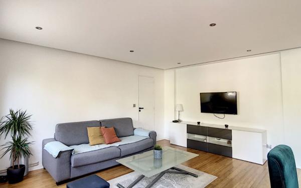 Appartement à louer    2 pièces •  Saint-Maur-des-Fossés