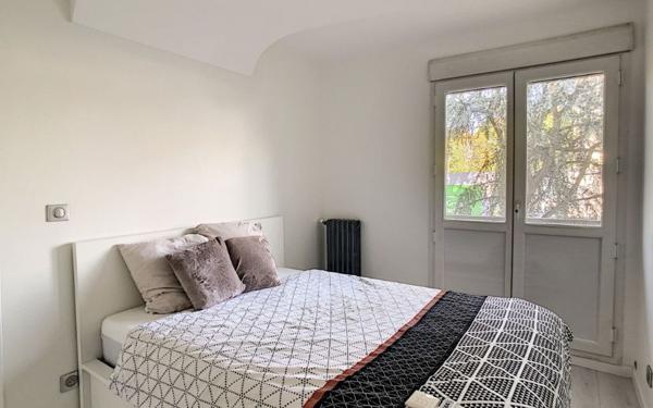 Appartement à louer    2 pièces •  Saint-Maur-des-Fossés